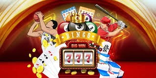 မြန်မာ ကစားသမားများ MMK ကျပ်ငွေ Wave Money KBZPay ဖြင့် ငွေထုတ်ယူနေသောမြင်ကွင်း